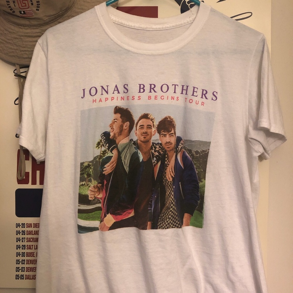 Jonas brothers tour shirt